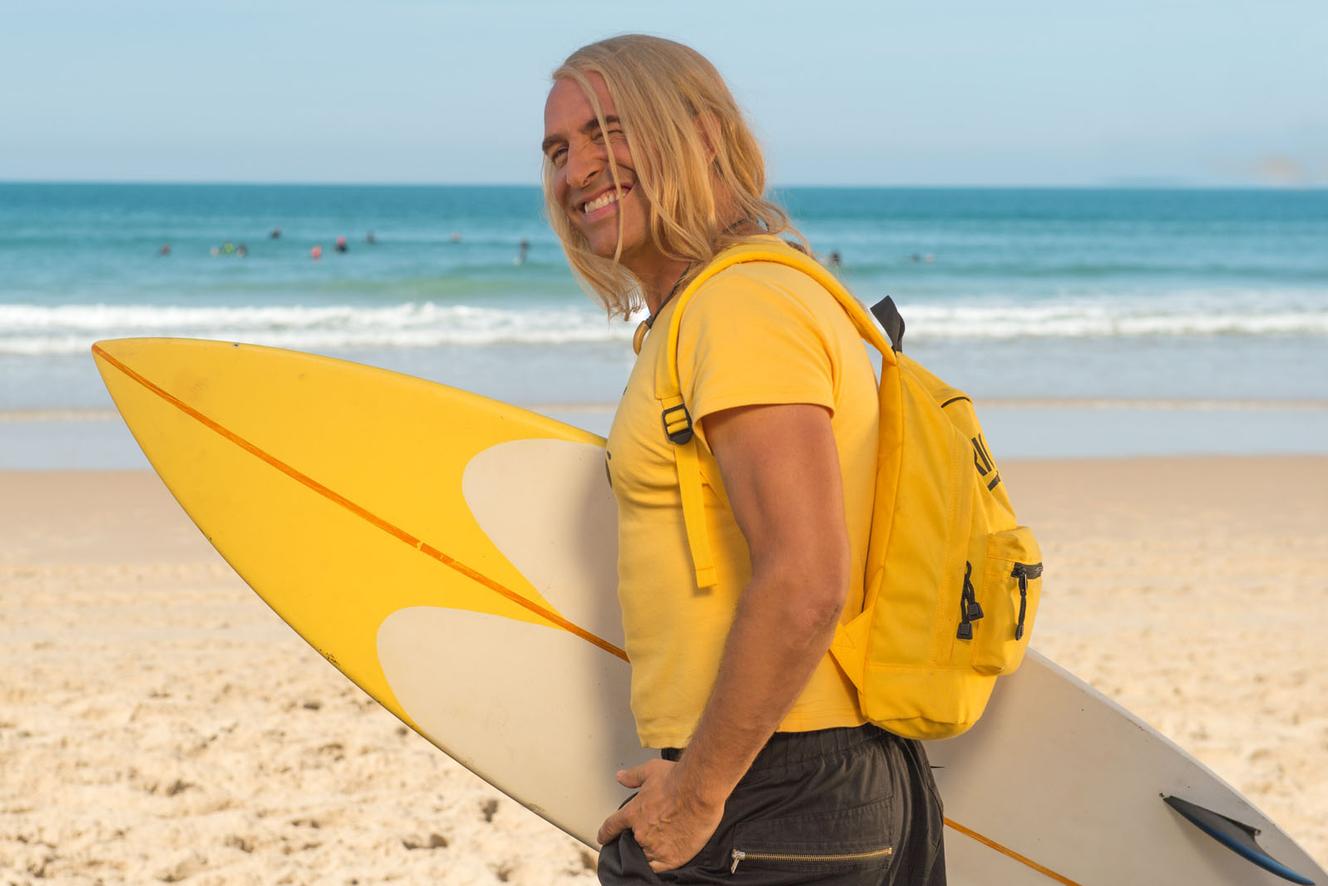 Distribution De Brice De Nice Film Series « Brice 3 » : bataille désopilante du surfeur de Nice avec son double