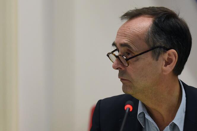 Le maire de Béziers, Robert Ménard, lors du conseil municipal du 18 octobre.
