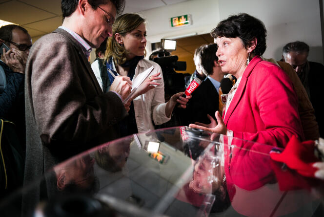 L’eurodéputée Michèle Rivasi lors de la soirée de résultats du premier tour de la primaire d’Europe écologie-Les Verts), le 19 octobre.