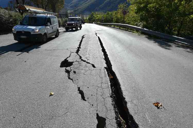 Un séisme de magnitude 6,5, le plus puissant en Italie depuis 1980, a frappé dimanche 30 octobre le centre du pays.