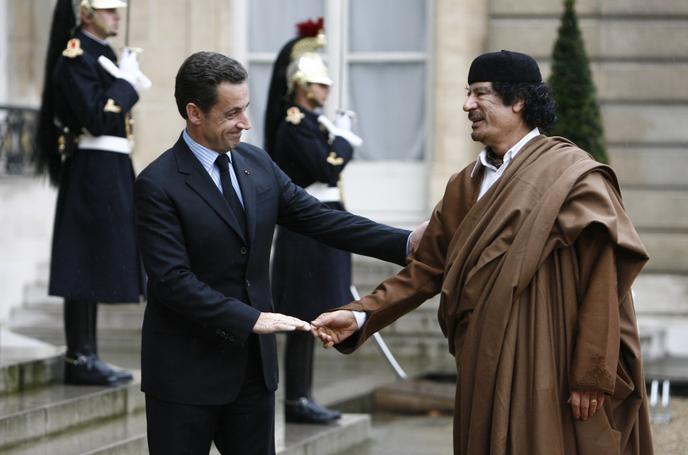 Les Reseaux De Sarkozy A La Manœuvre Pour Deminer Les Affaires