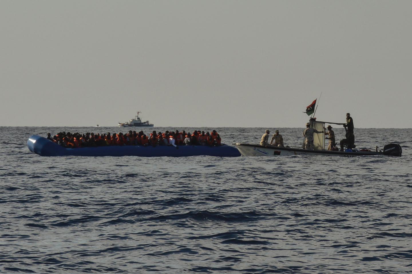 Près de 5 000 migrants secourus en deux jours en Méditerranée