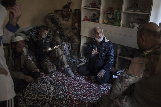 Rencontre avec les habitants de  Saddam, quartier est de Mossoul. Le 4 novembre.