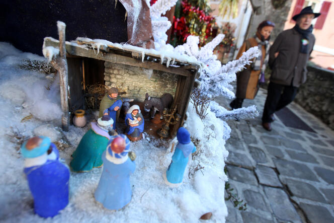 Une crèche de Noël dans la commune de Luceram (Alpes-Maritimes), le 20 décembre 2010.