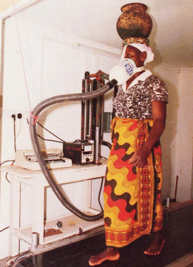 Analyse de la consommation d’oxygène et des forces déployées chez une porteuse africaine.