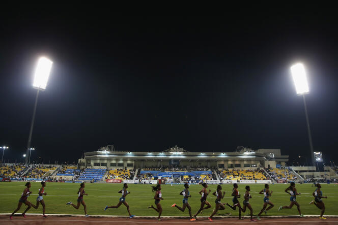 Le 3000 mètres féminin, lors de la 5e édition de la Ligue de diamant, au Qatar Sports Club, à Doha, le 9 mai 2014.