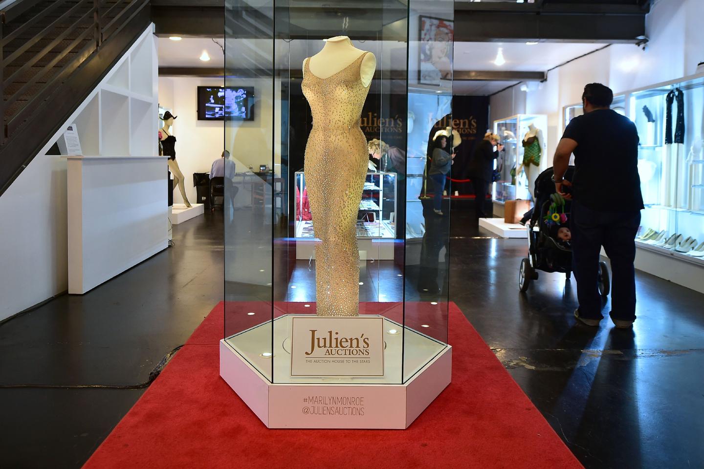 Une robe de Marilyn Monroe vendue pour plus de 4,5 millions d’euros