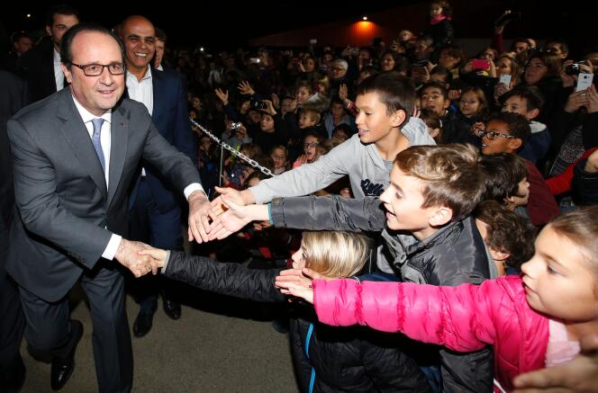 Le président François Hollande à Ayguesvives (Haute-Garonne), le 19 novembre.