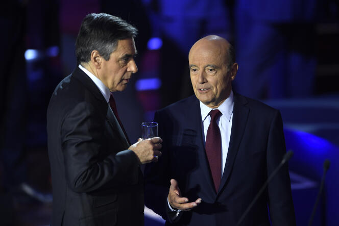 François FIllon et Alain Juppé lors du deuxième débat télévisé de la primaire, le 3 novembre.