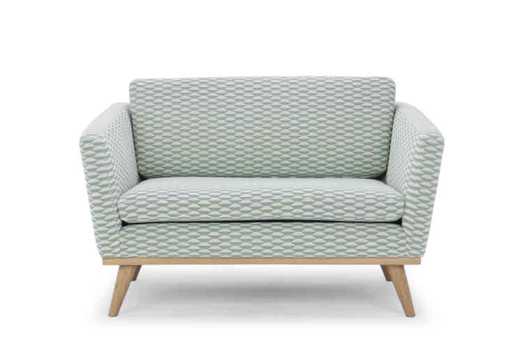 Grand fauteuil ou petit canapé de 120 cm, esprit fifties, dessiné par Cyril Laborde pour Red Edition.