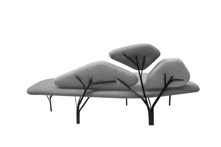 Le canapé Borghese a été inspiré par les pins parasols de la Villa Borghese au designer Noé Duchaufour Lawrance et édité par La Chance.