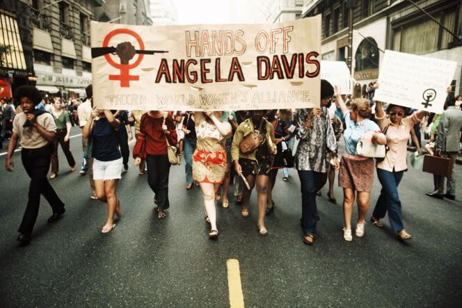 Manifestation féministe de l’Alliance des femmes du tiers-monde, en soutien à Angela Davis, à New York, le 26 août 1970.