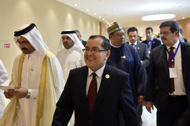 Noureddine Boutarfa, le ministre algérien de l’énergie, au premier plan lors d’une réunion de l’Opep à Alger, en septembre.