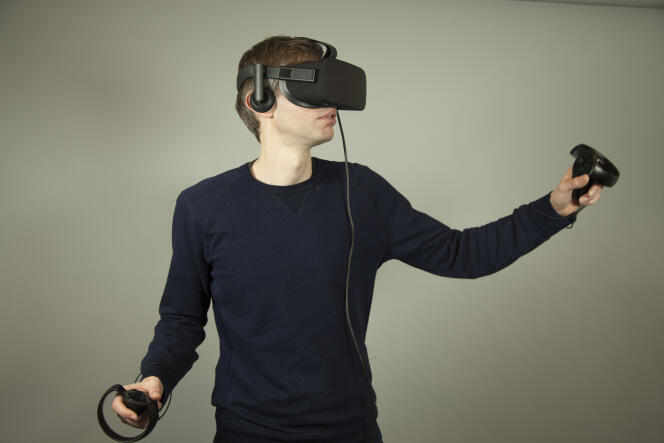 L'Oculus Rift est un casque de réalité virtuelle commercialisé en mars 2016.