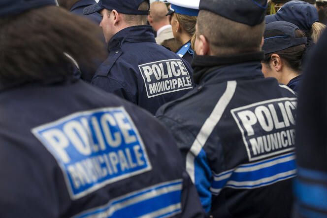 Des policiers municipaux réunis à Villiers-sur-Marne (Val-de-Marne), le 20 mai 2013.