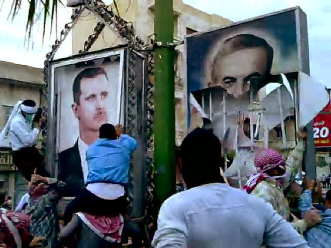 Des manifestants contre le régime Assad, à Hama, dans l’ouest de la Syrie, le 29 avril 2011.