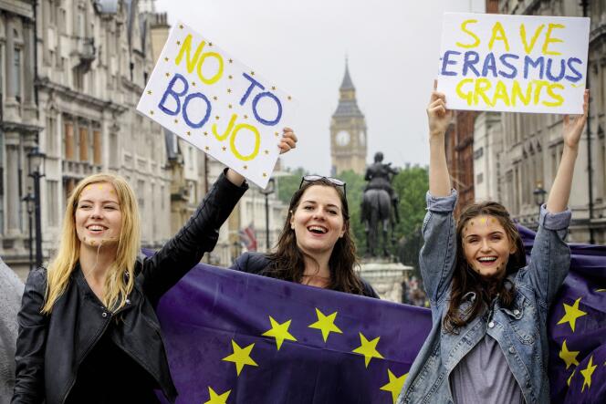 Une manifestation en faveur du programme Erasmus à Londres, le 28 juin, cinq jours après le vote de sortie de l’Union européenne.