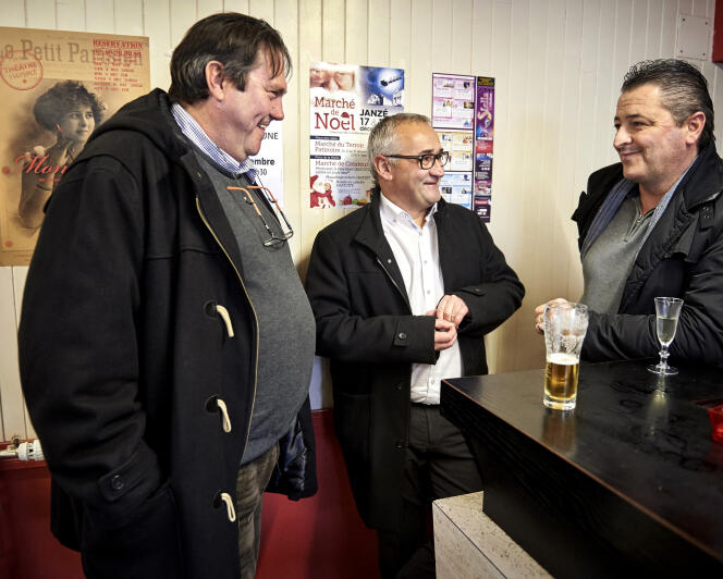 David Moureau, Christian Pommiet et Jacky Louasil au restaurant Le Painlevé de Janzé (Ille-et-Villaine) le 2 décembre.