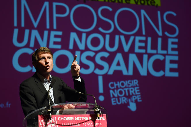 Vincent Peillon, à Marseille, pendant la campagne des élections européennes de mai 2014.