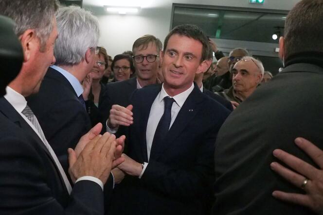 Manuel Valls, le 12 décembre 2016, à Villemoustaussou, dans l’Aude.