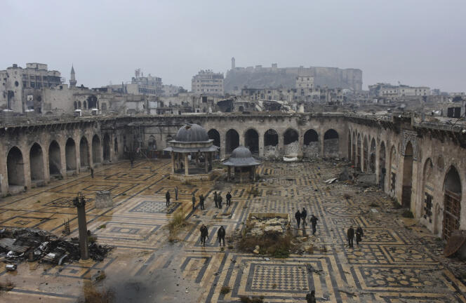 La Grande Mosquée d’Alep, reprise par les loyalistes, sur une photo de l’agence de presse du régime Assad.