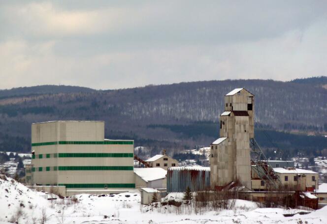 Une usine de production d’amiante dans la ville de Thetford Mines, au Québec.