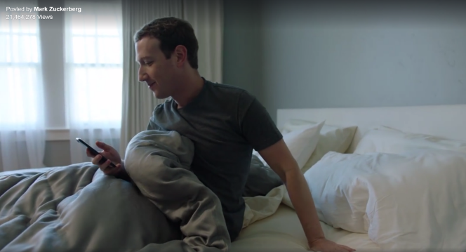 Mark Zuckerberg met en scène sa vie privée dans trois vidéos présentant « Jarvis », un programme d’intelligence artificielle qui l’assiste dans son quotidien.