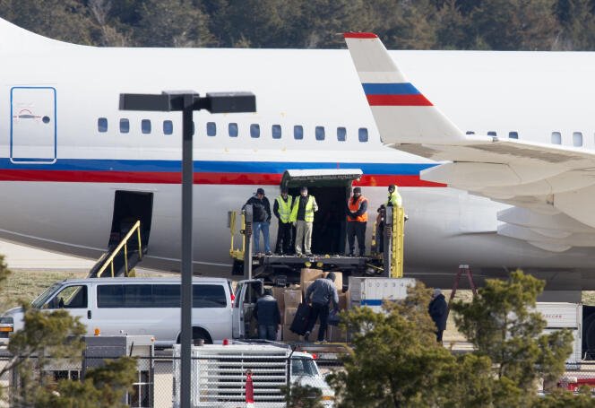 L’avion, spécialement venu de Russie, a transporté 35 diplomates russes et leurs familles dimanche 1er janvier au matin.