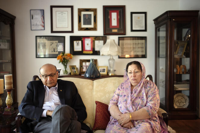 Khizr Muazzam Khan et Ghazala Khan, les parents d’Humayun Khan, à Charlottesville (Virginie), le 22 septembre 2016.