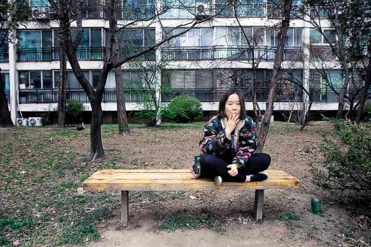 Kim Soo-jin : à 26 ans, cette graphiste vit encore chez ses parents dans un pays où il est de bon ton de se marier rapidement.