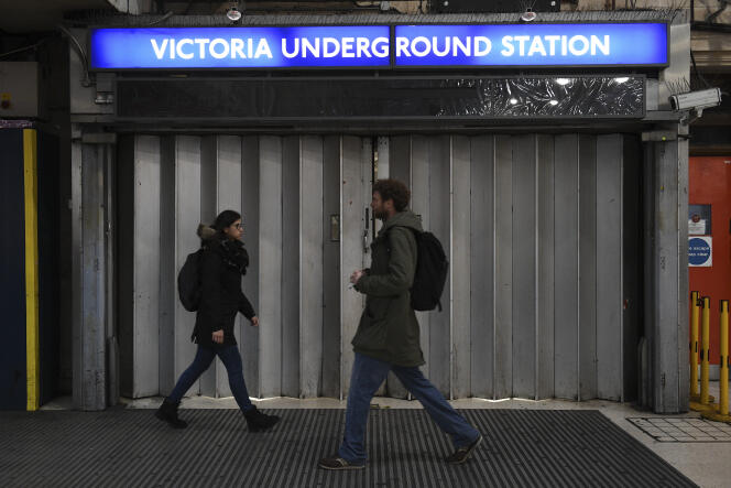 Des millions de Londoniens étaient affectés, lundi 9 janvier, par une nouvelle grève dans le métro.