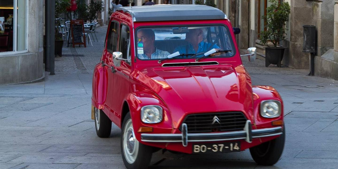 La Dyane Qui Ne Put Chasser La 2cv