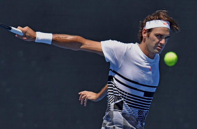 Roger Federer, lors d’un entraînement à Melbourne le 12 janvier.