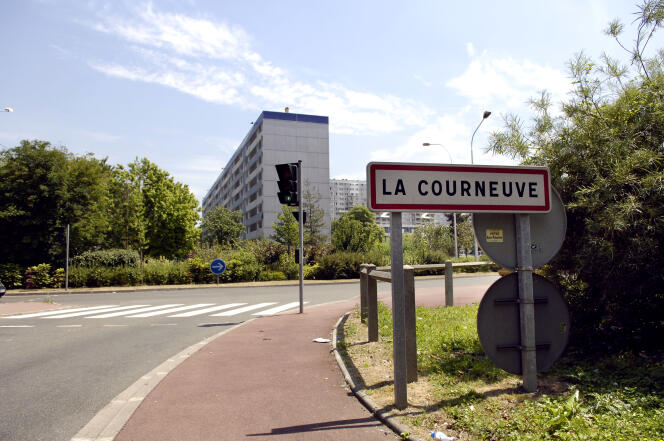 A La Courneuve (Seine-Saint-Denis), .