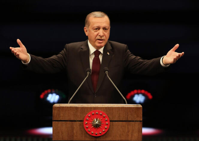 Le président Recep Tayyip Erdogan prononce un discours au palais présidentiel d’Ankara, le 17 janvier.