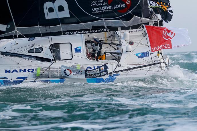Armel Le Cleac H Remporte Son Premier Vendee Globe En Un Temps Record