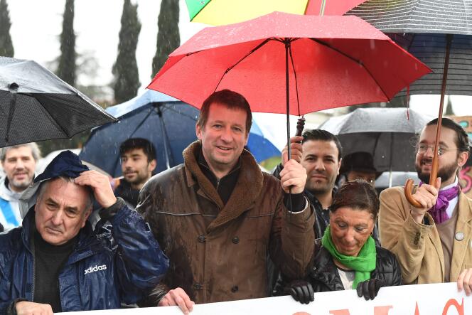Yannick Jadot, candidat EELV à la présidentielle, lors d’une manifestation à Gardanne (Bouches-du-Rhône).