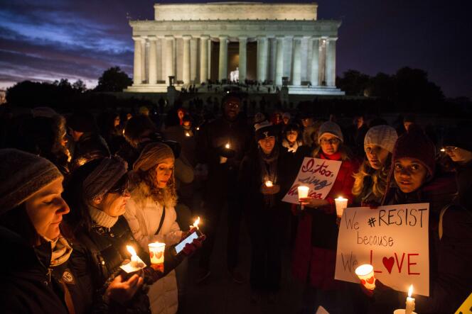 Une nouvelle commémoration devant le Lincoln Memorial à Washington, pour protester contre le décret anti-immigration.