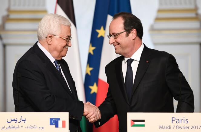 François Hollande et Mahmoud Abbas, le 7 février à l’Elysée.