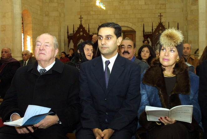 Entre Jean-Marie et Jany Le Pen, Elie Hatem, en décembre 2002 à Beyrouth. Cet intime du clan Le Pen a organisé la visite de la présidente du FN.