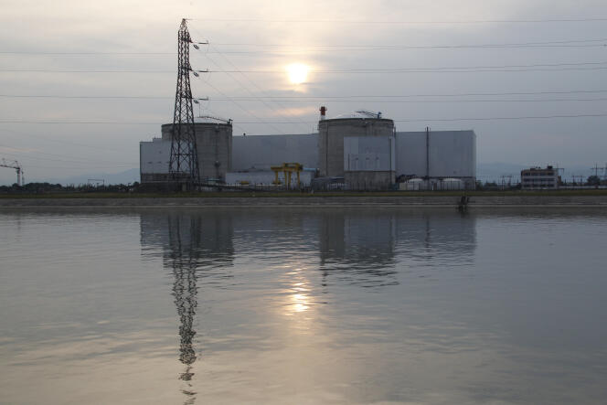 Vue de la plus ancienne centrale nucléaire française d’EDF, à Fessenheim, près de Colmar, le 5 septembre 2012.