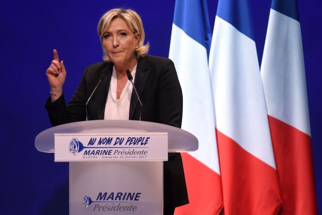 Marine Le Pen en campagne au zénith de Nantes, à Saint-Herblain, le 26 février.
