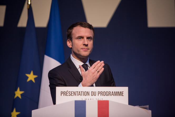 Emmanuel Macron présente son programme à Paris, le 2 mars.