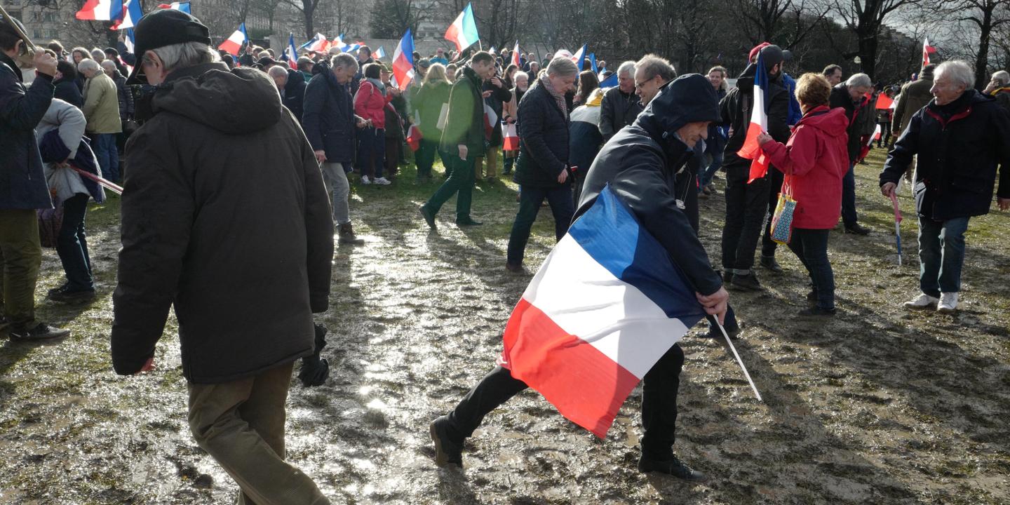 Revivez le rassemblement pro-Fillon au Trocadéro
