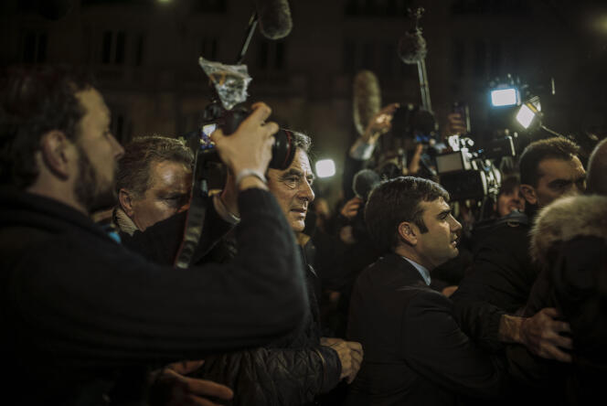 François Fillon, à Paris, au soir du premier tour de la primaire de la droite et du centre, le 20 novembre  2016.