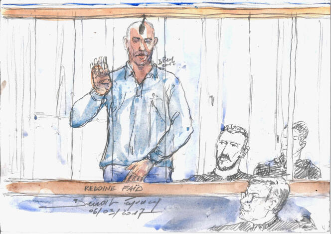 Cette esquisse réalisée à la cour d’assises du Nord, à Douai, le 6 mars 2017, montre le braqueur Redoine Faïd durant son procès pour évasion de la prison de Sequedin en 2013.
