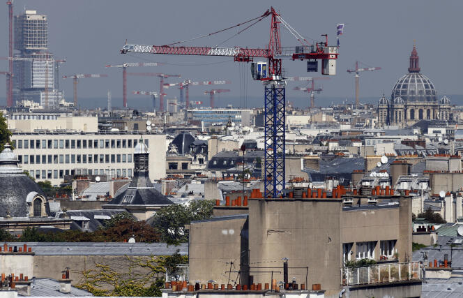 Chantiers de construction à Paris, en août 2016.