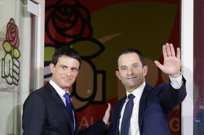 Manuel Valls et Benoît Hamon au siège du Parti socialiste après l’annonce des résultats de la primaire de la gauche, le 29 janvier.