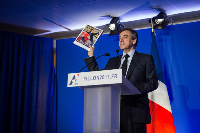François Fillon, pendant la présentation de son programme, à Paris, le 13 mars.