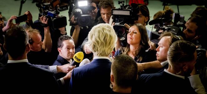Geert Wilders s’adresse à la presse lors de la soirée électorale à La Haye, le 15 mars.